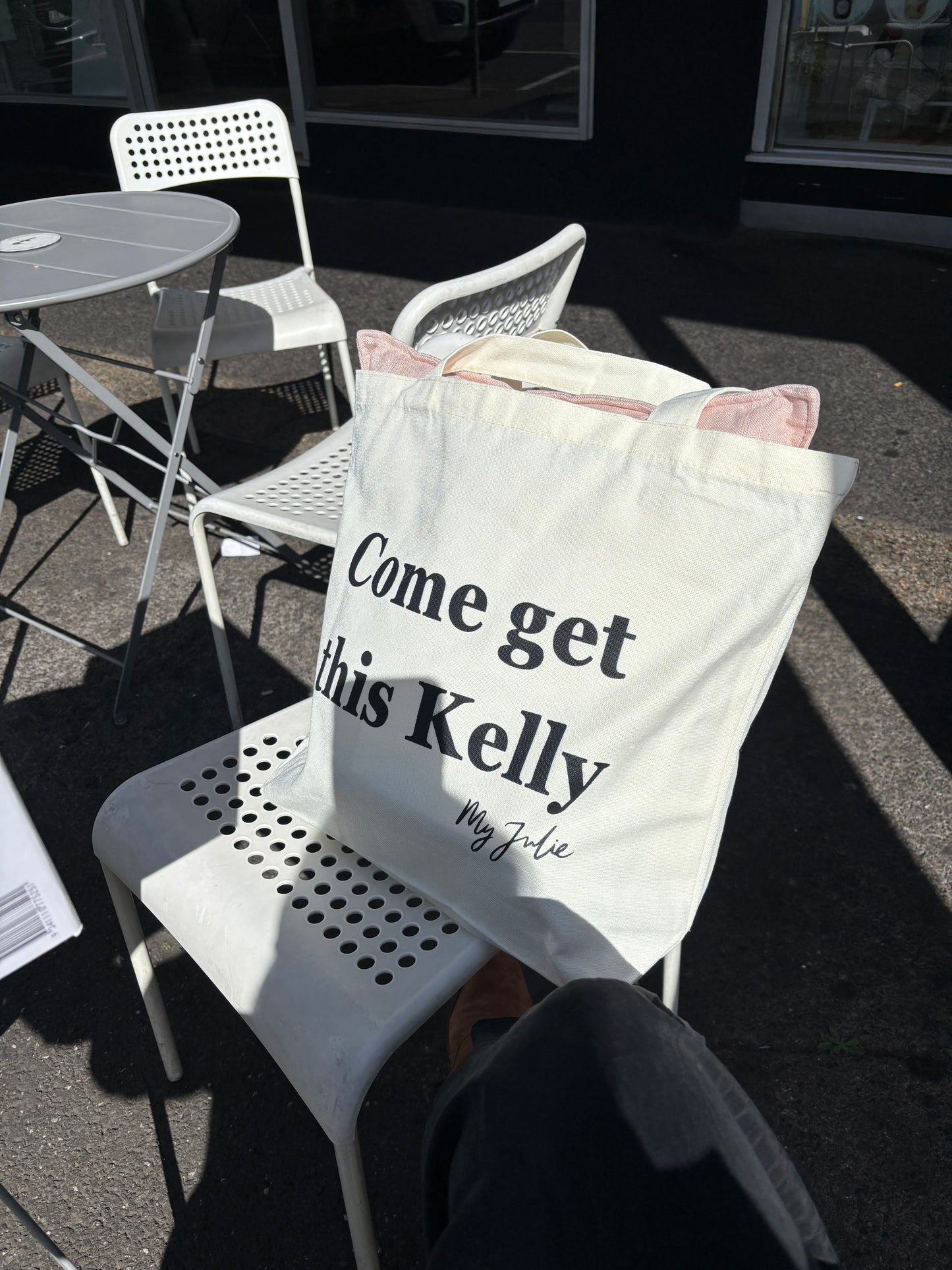 NEW - Come get this Kelly TOTE